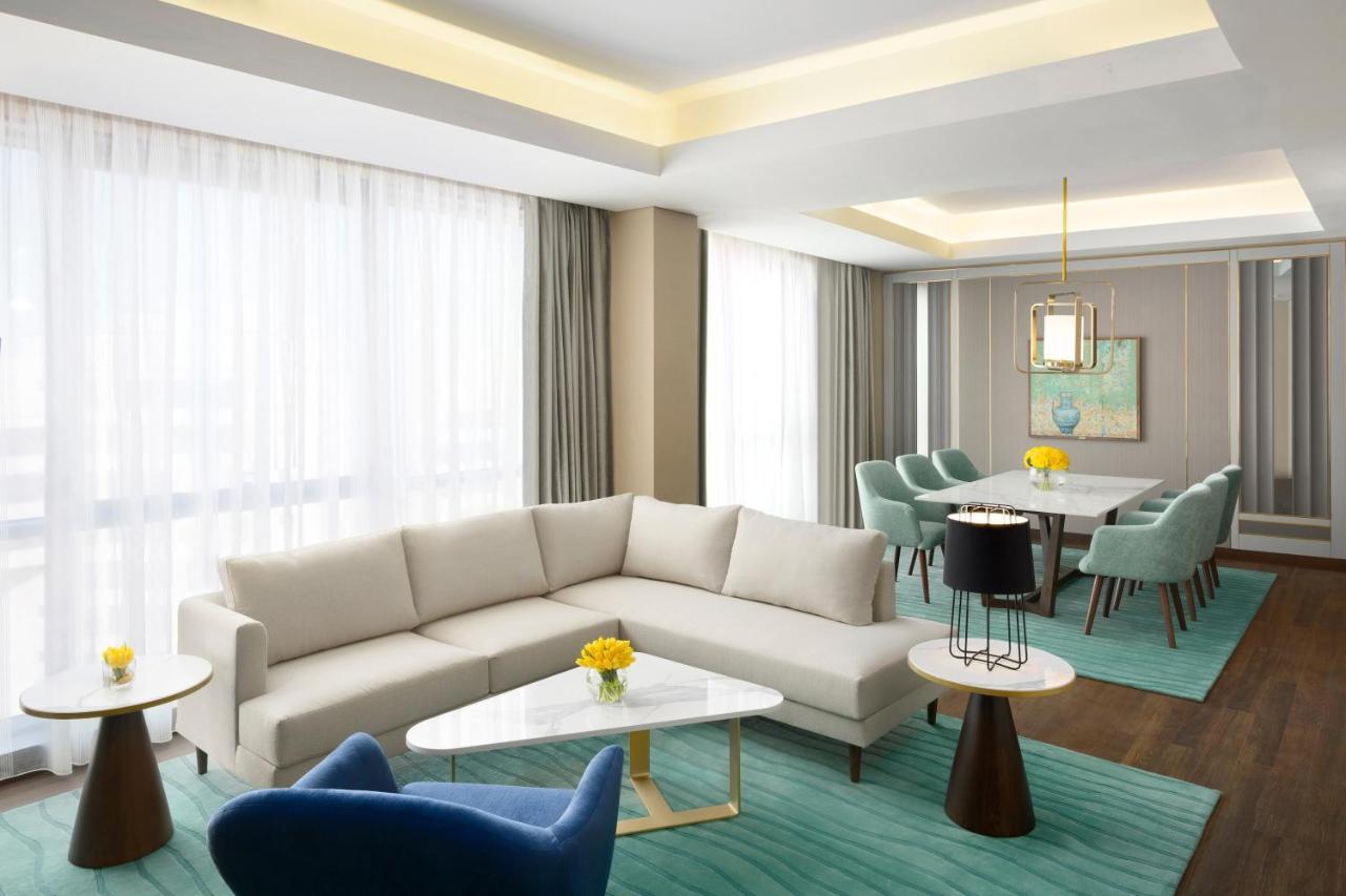 Grand Hyatt Al Khobar Hotel And Residences Extérieur photo A suite at the hotel
